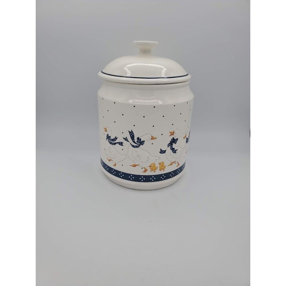 VTG Country Goose Ceramic Canister Jar 9 x 6 inches Grannycore Cottagecore